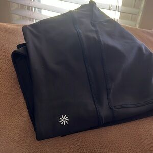 ATHLETA EUC ULTIMATE STASH II CAPRI